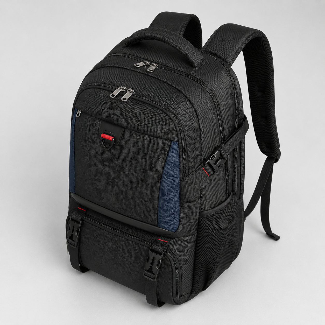 Tech commuter backpack detail